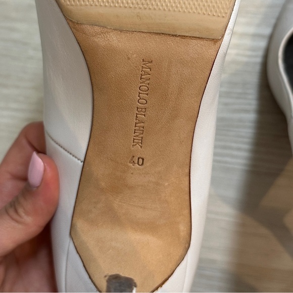 Manolo Blahnik pumps - Picture 2 of 6